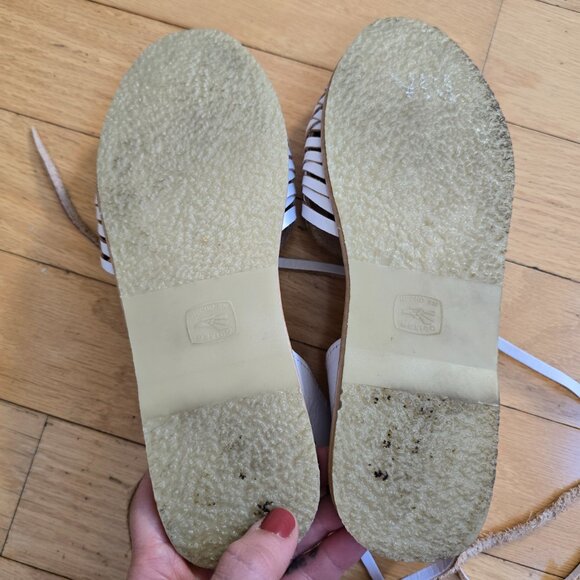 Hello Kitty white leather lace-up gladiator huarache sandals | WMS 8 - Picture 10 of 10